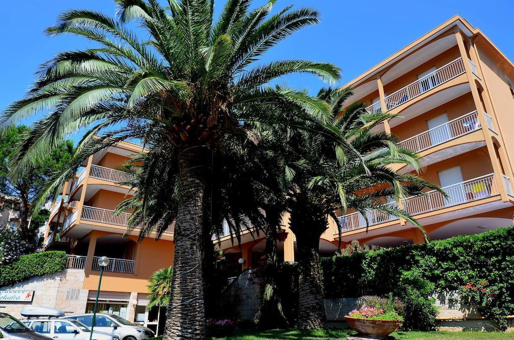 Residence Orchidea Pietra Ligure Exterior foto